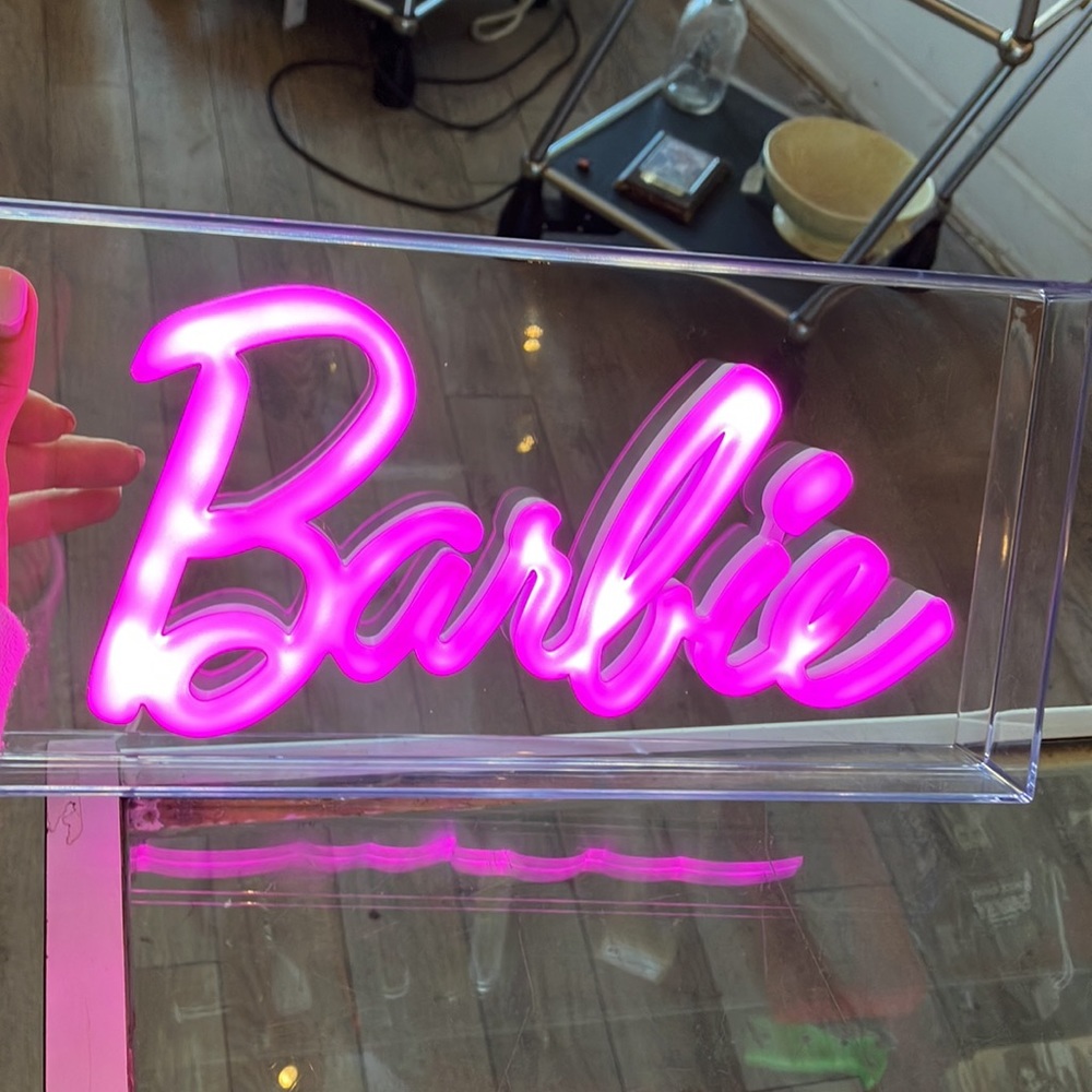 BARBIE LED LIGHT!! π€©β¨πβ¨πβ¨πβ¨ - Picture 3 of 13